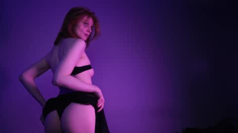        im expecting 350 thumbs up on my altar   online show from 12-18-24, 01:15