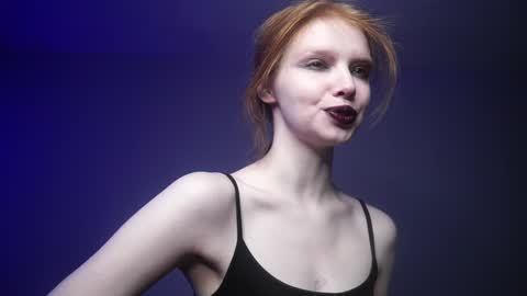        im expecting 350 thumbs up on my altar   online show from 02-04-25, 10:13