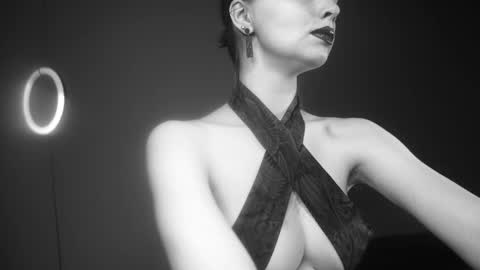        im expecting 350 thumbs up on my altar   online show from 10-23-25, 10:19