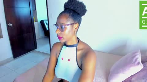 Snapshot of ginger_smil chatting on 05-18-26, 12:44 Diana online show from 05-18-26, 12:44