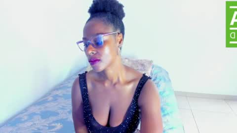 Snapshot of ginger_smil chatting on 07-18-26, 12:31 Diana online show from 07-18-26, 12:31