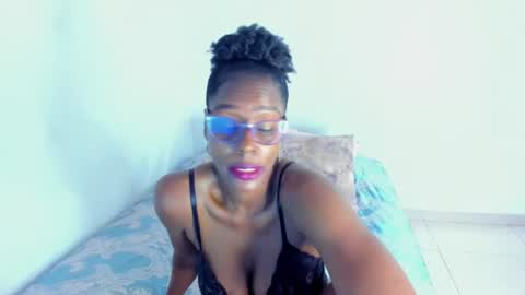 Snapshot of ginger_smil chatting on 07-19-26, 04:00 Diana online show from 07-19-26, 04:00