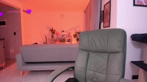 Snapshot of ginnaaaa_ chatting on 04-28-26, 11:32 Ginnaa online show from 04-28-26, 11:32