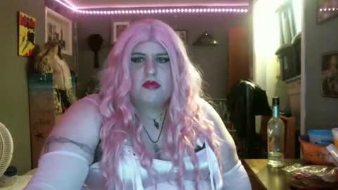Snapshot of ginny_dominatrix chatting on 12-21-25, 12:18 ginny ray online show from 12-21-25, 12:18