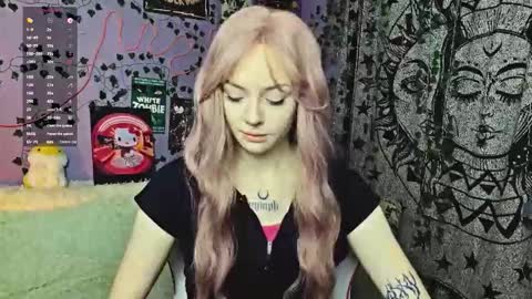 Ginny online show from 09-28-25, 03:17