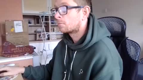 Snapshot of ginwood chatting on 10-29-25, 11:01 ginwood online show from 10-29-25, 11:01