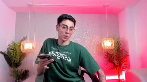 Gio Carangi online show from 03-29-26, 03:28