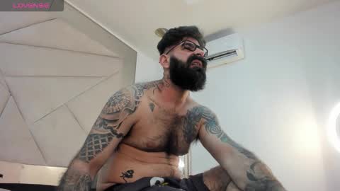 gio_lorenz online show from 11-25-25, 01:11