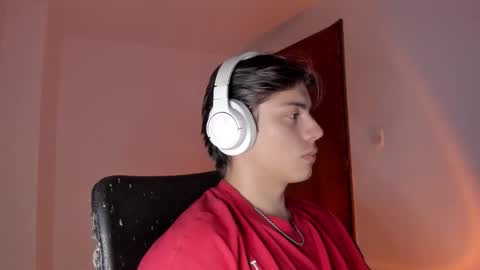 GioRusso online show from 10-29-25, 01:08