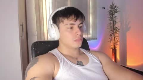 Snapshot of gio_russo chatting on 06-19-26, 07:50 GioRusso online show from 06-19-26, 07:50