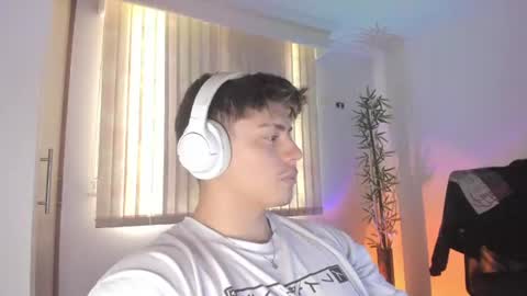 Snapshot of gio_russo chatting on 07-22-26, 06:00 GioRusso online show from 07-22-26, 06:00