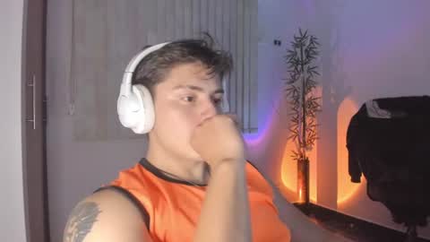 Snapshot of gio_russo chatting on 08-01-26, 12:54 GioRusso online show from 08-01-26, 12:54