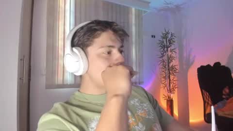 Snapshot of gio_russo chatting on 08-02-26, 09:46 GioRusso online show from 08-02-26, 09:46