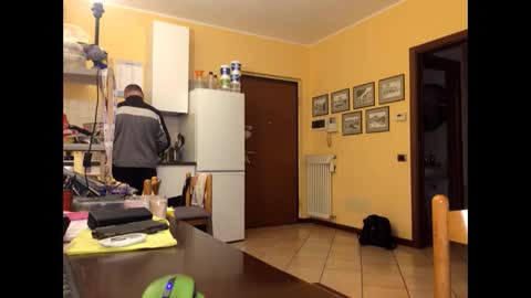 giovanni_1964 online show from 10-02-25, 05:09