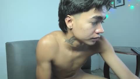 Snapshot of giraldo_giraldo chatting on 11-12-25, 08:59 Giraldo online show from 11-12-25, 08:59