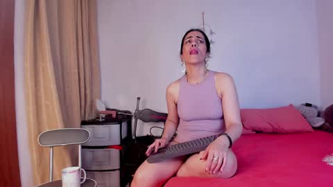 Girasol Walton online show from 02-08-25, 10:18