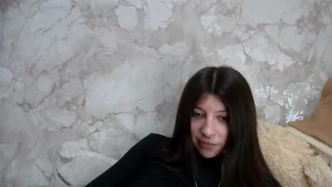 girl_cute007 online show from 04-01-26, 08:28