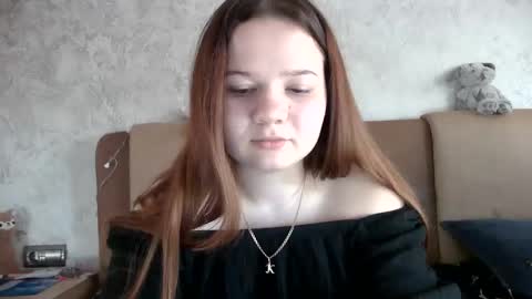 Snapshot of girl_cute07 chatting on 05-04-26, 04:25 girl_cute07 online show from 05-04-26, 04:25