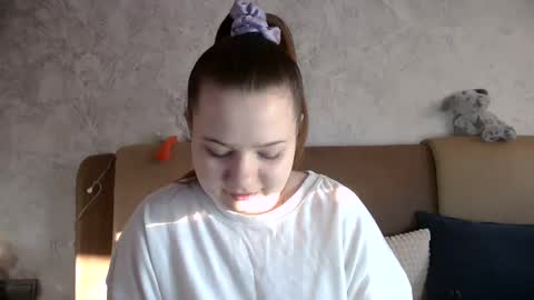 Snapshot of girl_cute07 chatting on 05-08-26, 05:07 girl_cute07 online show from 05-08-26, 05:07