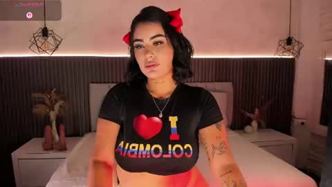 GIRL GRAY online show from 06-17-26, 07:59