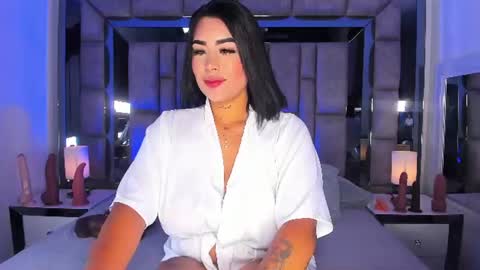 GIRL GRAY online show from 06-22-26, 07:11