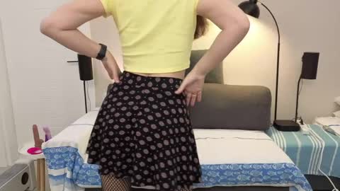 Girlfriend online show from 04-24-26, 03:03