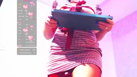 Snapshot of girlghost_ chatting on 02-19-26, 01:23 GhostG online show from 02-19-26, 01:23