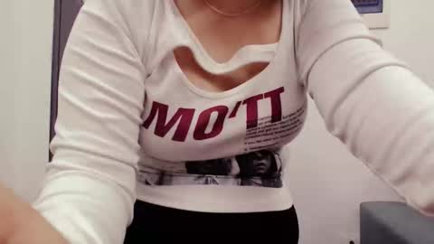 girlhanoi online show from 02-08-26, 01:36