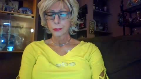 Girlinrock online show from 06-19-26, 01:10