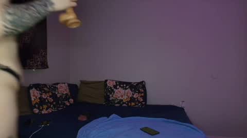 Snapshot of girlofurdreamsxxxxox chatting on 03-24-26, 05:07 Camille online show from 03-24-26, 05:07
