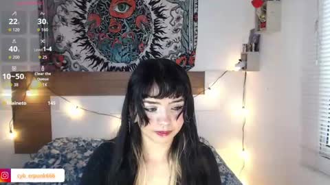 Snapshot of girlredkush chatting on 06-15-26, 02:52 Ann online show from 06-15-26, 02:52
