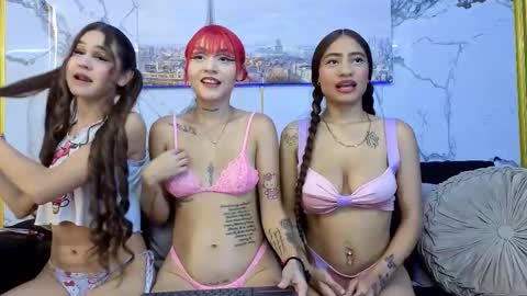 girls_the_medellin11_aws online show from 09-12-25, 06:19