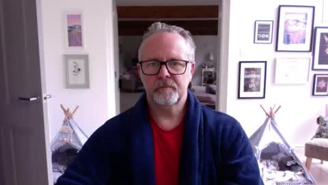 girlsandbikes online show from 04-11-26, 11:03