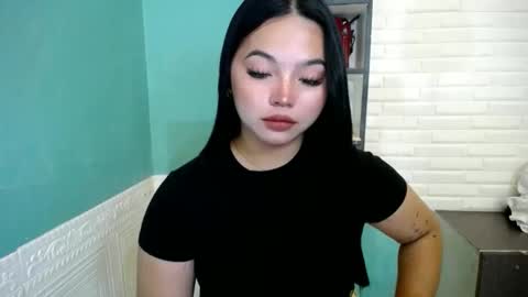 Rhaine online show from 03-17-26, 06:11