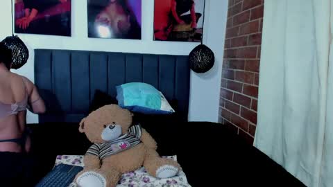 Snapshot of gisele_cedield chatting on 05-07-26, 08:47 Kylie online show from 05-07-26, 08:47