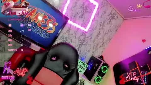 Snapshot of gisele_fox chatting on 01-16-26, 07:18 Gisel online show from 01-16-26, 07:18