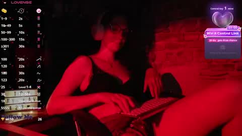 Snapshot of giselebonnet chatting on 07-03-26, 12:50 Gisle online show from 07-03-26, 12:50