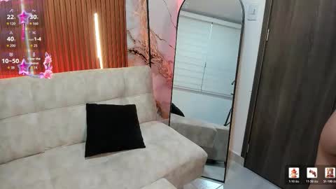 Snapshot of giselle_laurens_ chatting on 02-15-26, 09:00 Giselle online show from 02-15-26, 09:00