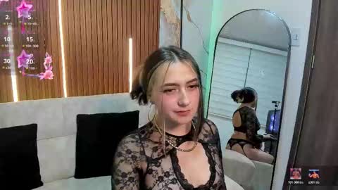 Snapshot of giselle_laurens_ chatting on 02-16-26, 10:06 Giselle online show from 02-16-26, 10:06