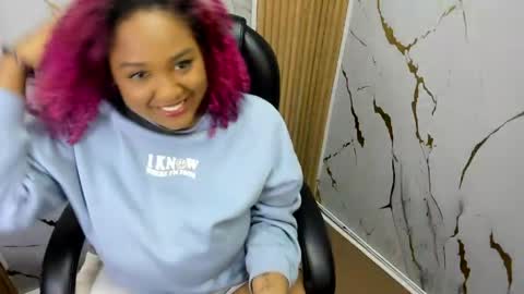 Snapshot of gisselle_hh chatting on 05-23-26, 02:54 Gisselle online show from 05-23-26, 02:54