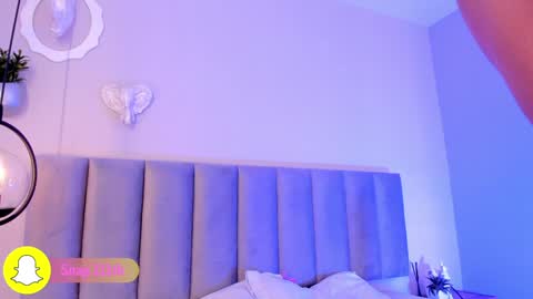 Snapshot of gisselle_palmer chatting on 01-25-25, 09:14 online show from 01-25-25, 09:14