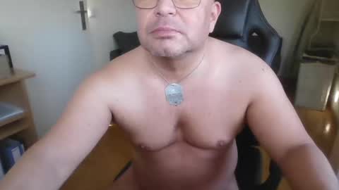 giulio203 online show from 12-29-24, 10:23