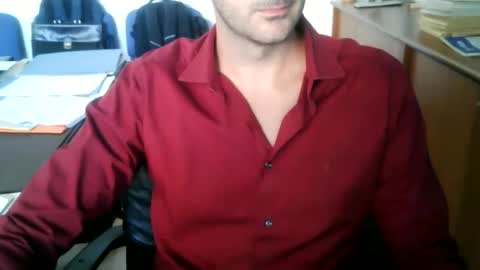 Snapshot of giuseppevai1 chatting on 09-18-25, 09:11 giuseppevai1 online show from 09-18-25, 09:11