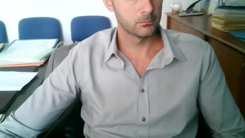 Snapshot of giuseppevai1 chatting on 10-01-25, 10:10 giuseppevai1 online show from 10-01-25, 10:10
