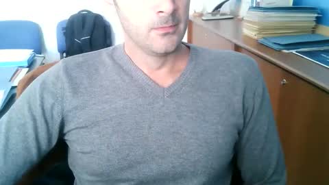Snapshot of giuseppevai1 chatting on 10-10-25, 10:47 giuseppevai1 online show from 10-10-25, 10:47
