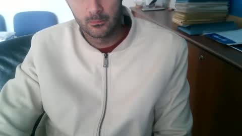 giuseppevai1 online show from 12-04-25, 10:02