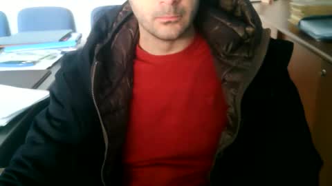 giuseppevai1 online show from 04-04-26, 08:12