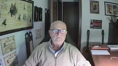 giutomma930394 online show from 10-31-25, 06:42