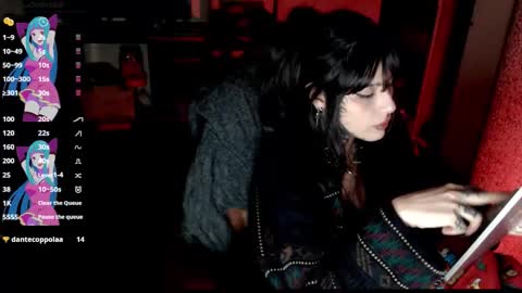 Snapshot of givenom chatting on 10-11-25, 11:58 dirtyvenom online show from 10-11-25, 11:58