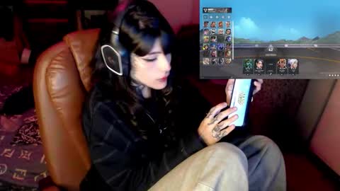 Snapshot of givenom chatting on 11-14-25, 02:32 dirtyvenom online show from 11-14-25, 02:32